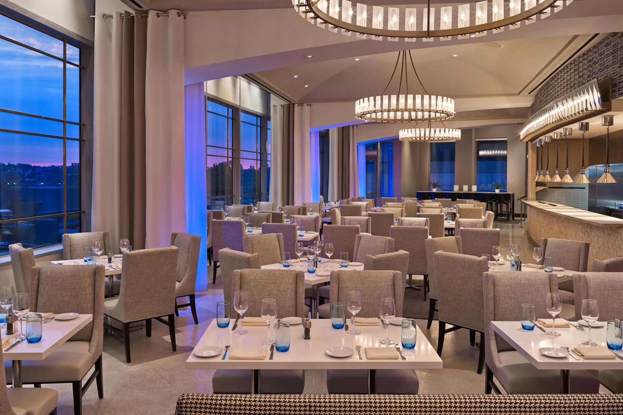 Le Meridien Hotel
