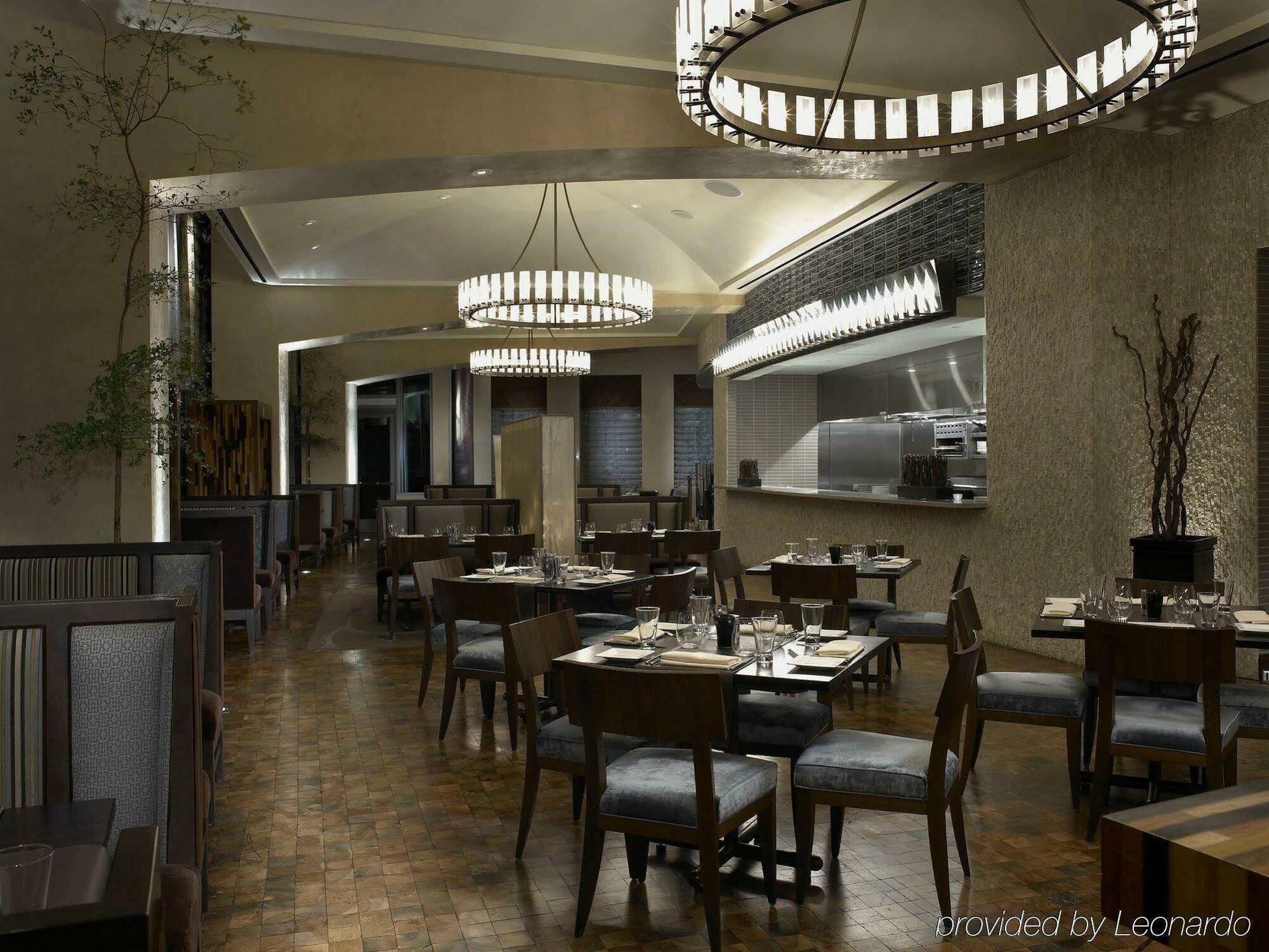 Le Meridien Hotel 4*